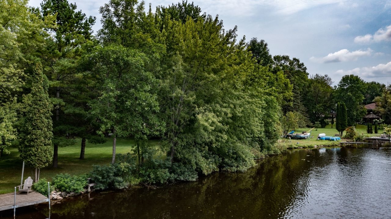 Image for Larson Real Estate Auction