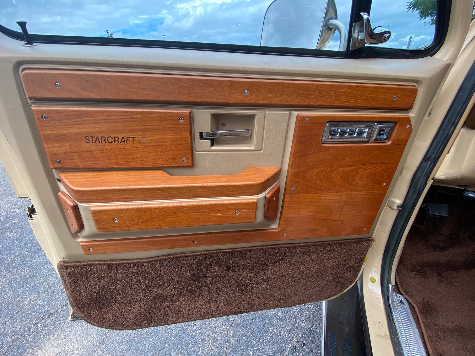 Image for 1982 GMC Suburban Sierra 1500 Diesel 6.2 Litre Limited Edition One Owner Garage Kept Immaculate Condition- Sells to the Highest Bidder!