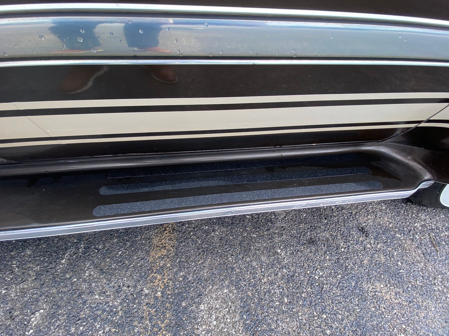 Image for 1982 GMC Suburban Sierra 1500 Diesel 6.2 Litre Limited Edition One Owner Garage Kept Immaculate Condition- Sells to the Highest Bidder!