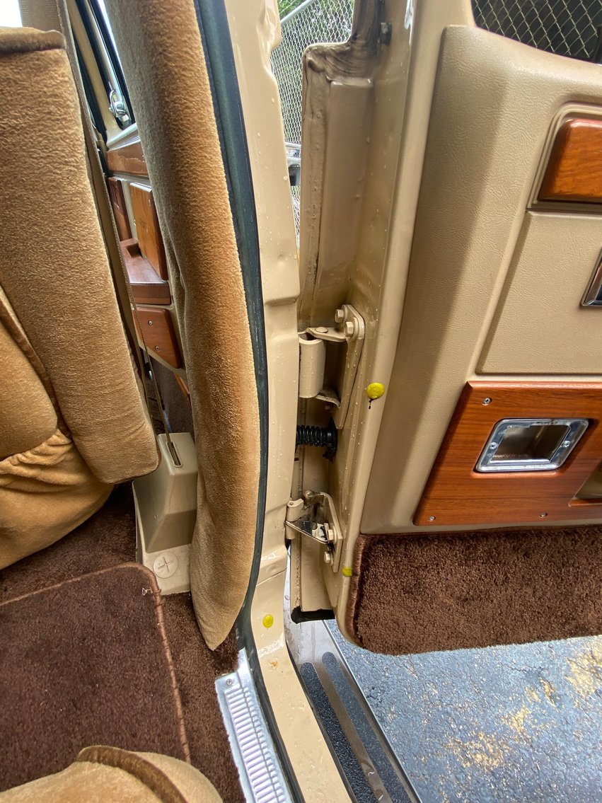 Image for 1982 GMC Suburban Sierra 1500 Diesel 6.2 Litre Limited Edition One Owner Garage Kept Immaculate Condition- Sells to the Highest Bidder!