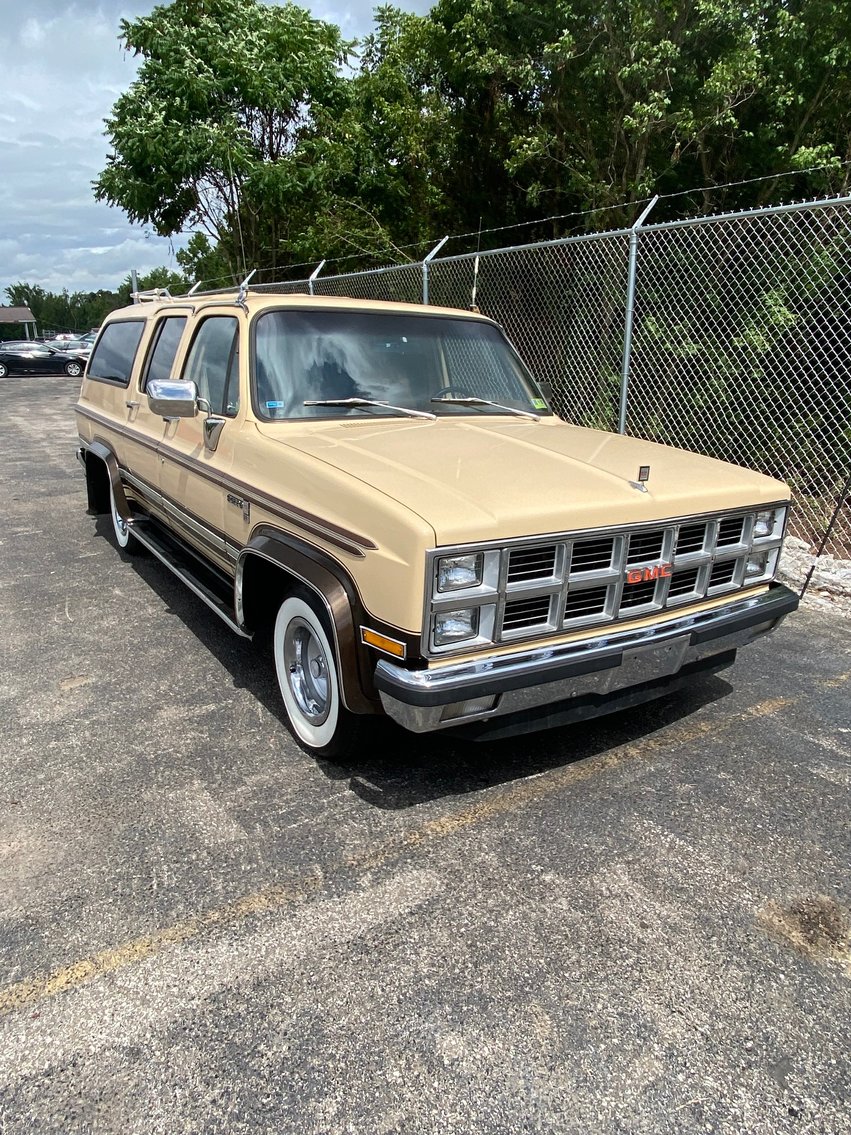Image for 1982 GMC Suburban Sierra 1500 Diesel 6.2 Litre Limited Edition One Owner Garage Kept Immaculate Condition- Sells to the Highest Bidder!