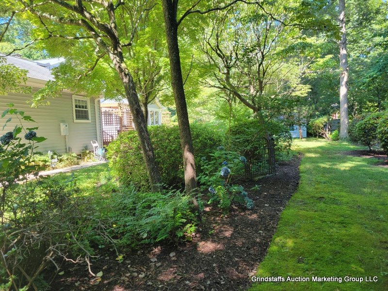 Image for 146 W. Queens Drive