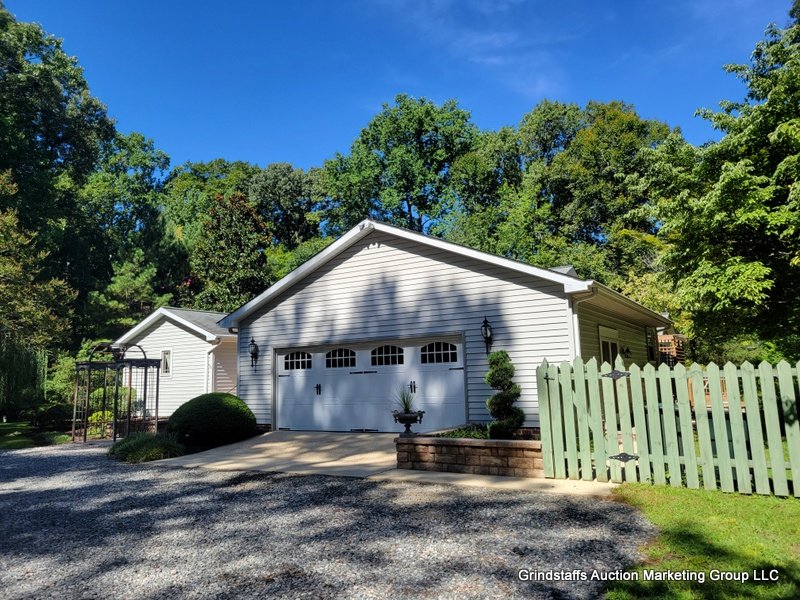 Image for 146 W. Queens Drive