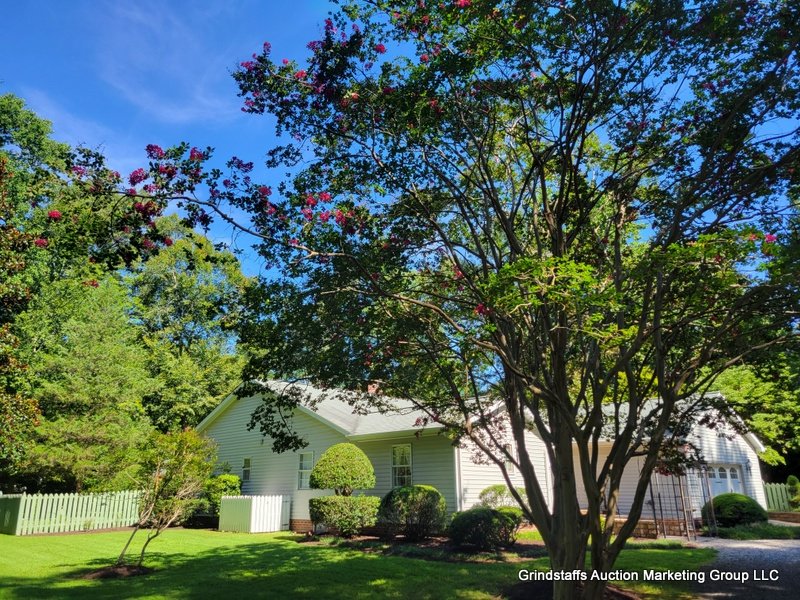 Image for 146 W. Queens Drive