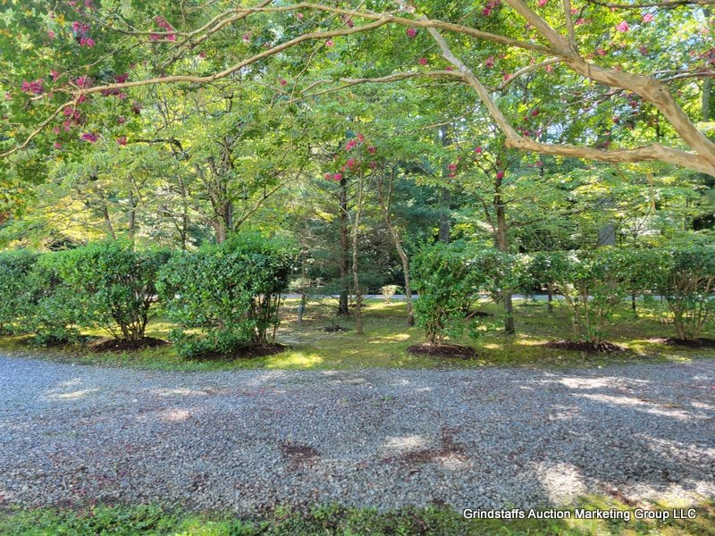 Image for 146 W. Queens Drive