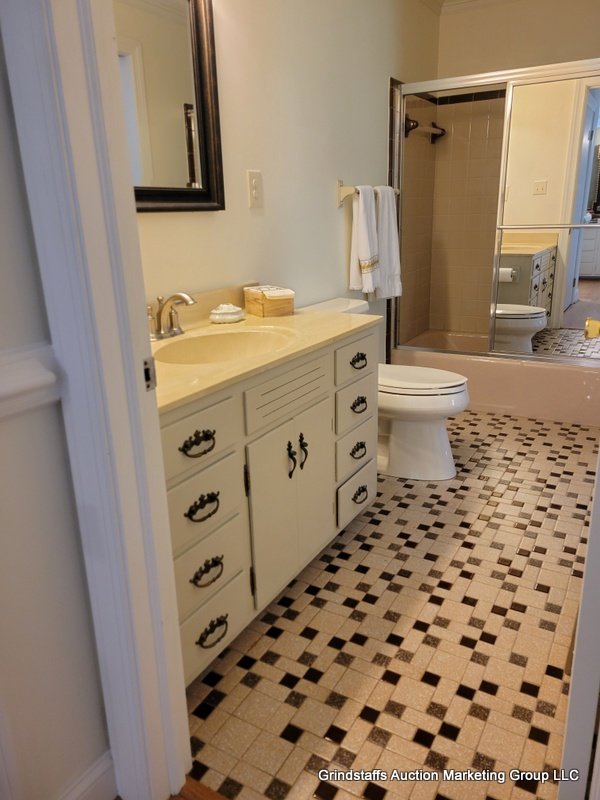 Image for 146 W. Queens Drive