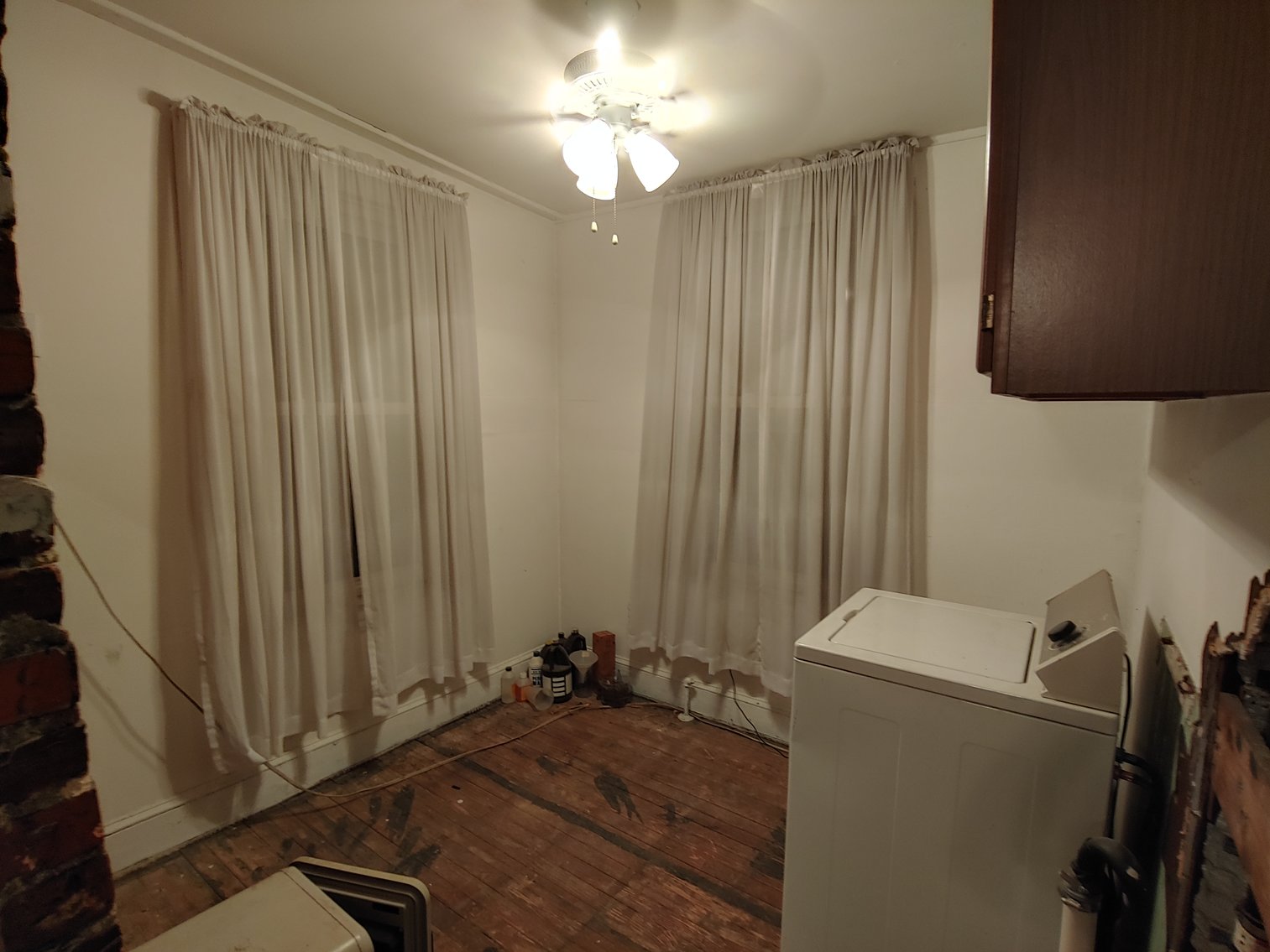 Image for 3 BR, 1¾ BA, 1660 SQ FT END UNIT BRICK TOWNHOME