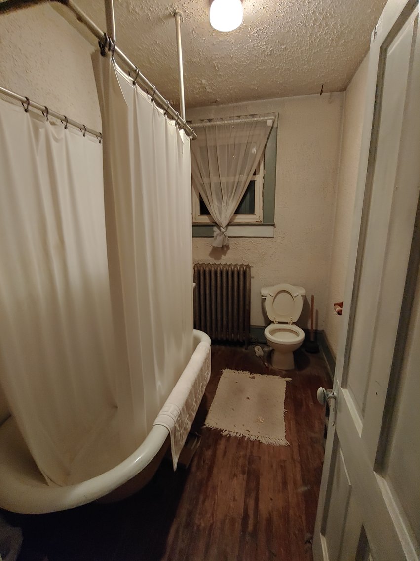 Image for 3 BR, 1¾ BA, 1660 SQ FT END UNIT BRICK TOWNHOME