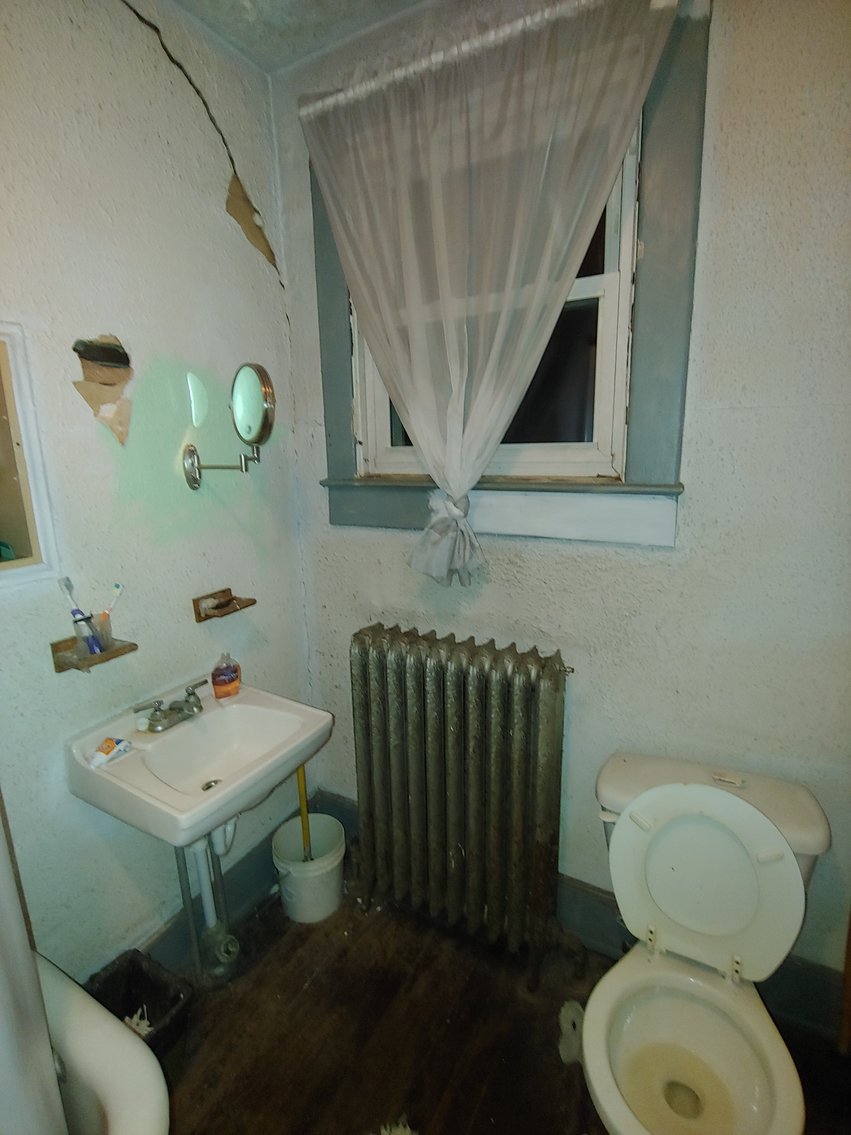 Image for 3 BR, 1¾ BA, 1660 SQ FT END UNIT BRICK TOWNHOME