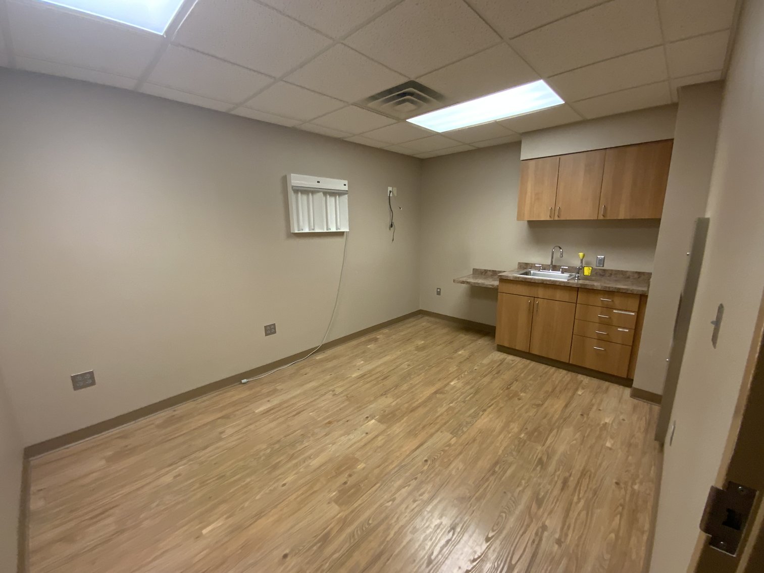 Image for MINIMUM BID AUCTION $199,000! 3829 Woodley Rd