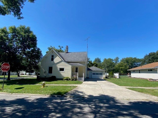 Image for MINIMUM BID AUCTION $77,000! 630 W Park St