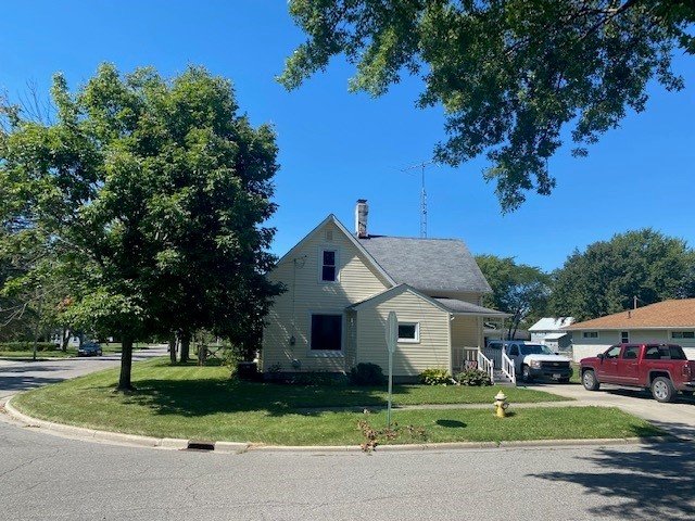 Image for MINIMUM BID AUCTION $77,000! 630 W Park St