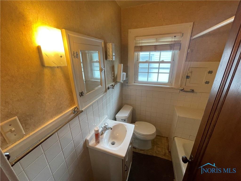 Image for ABSOLUTE AUCTION! 1815 Marlow Rd