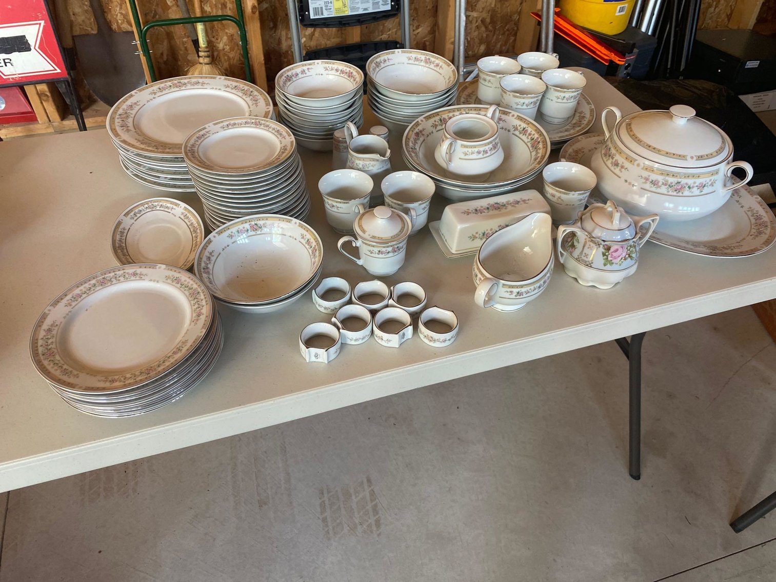 Image for Cut Glass Pieces, Furniture, Home Decor, Tools, Toys, (9) Golf Carts, Outdoor Items