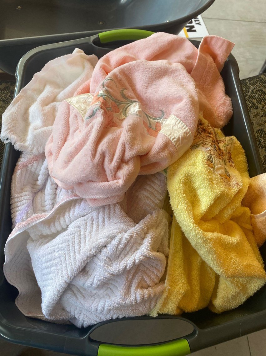 Image for Cut Glass Pieces, Furniture, Home Decor, Tools, Toys, (9) Golf Carts, Outdoor Items