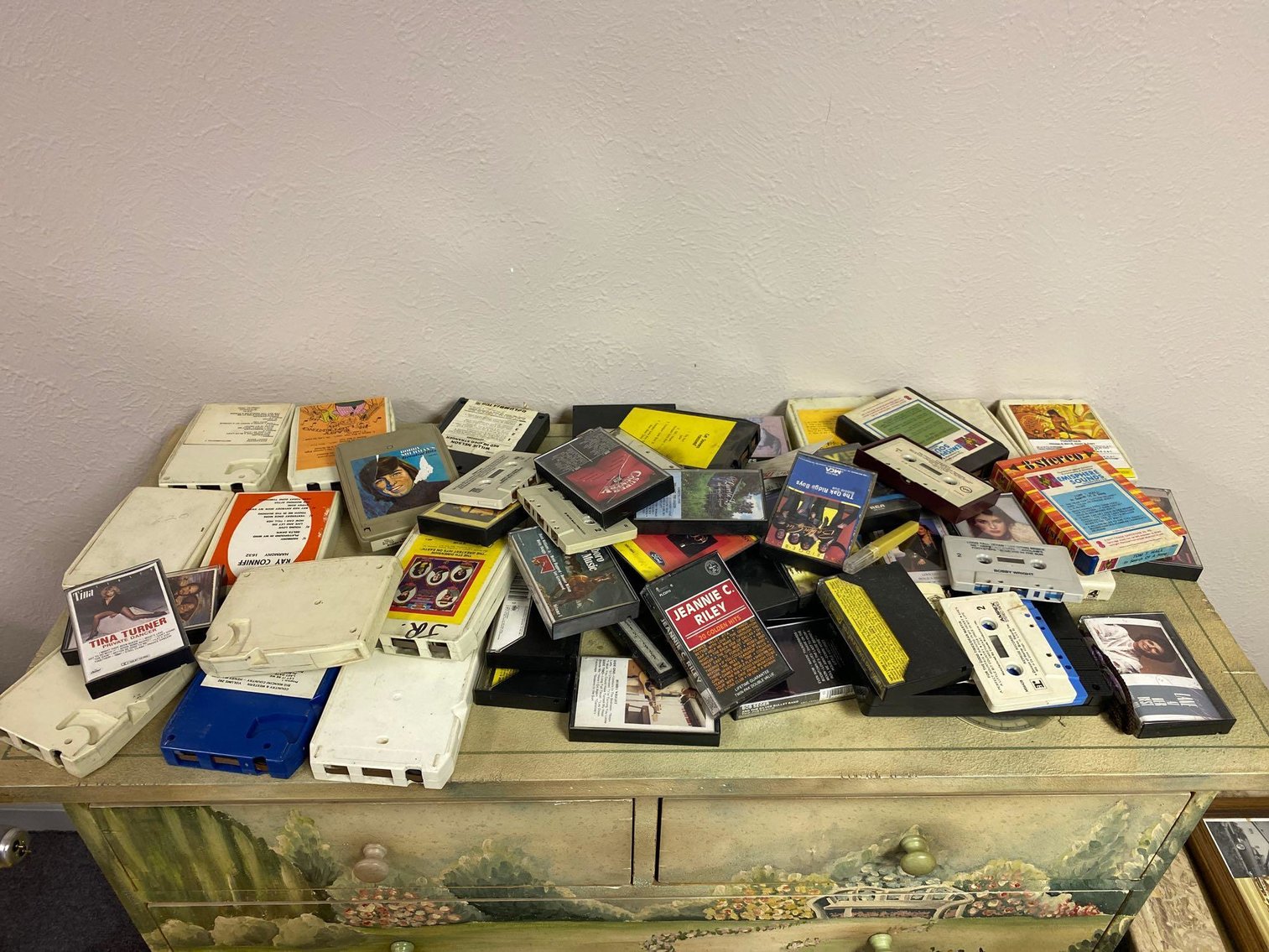 Image for Cut Glass Pieces, Furniture, Home Decor, Tools, Toys, (9) Golf Carts, Outdoor Items