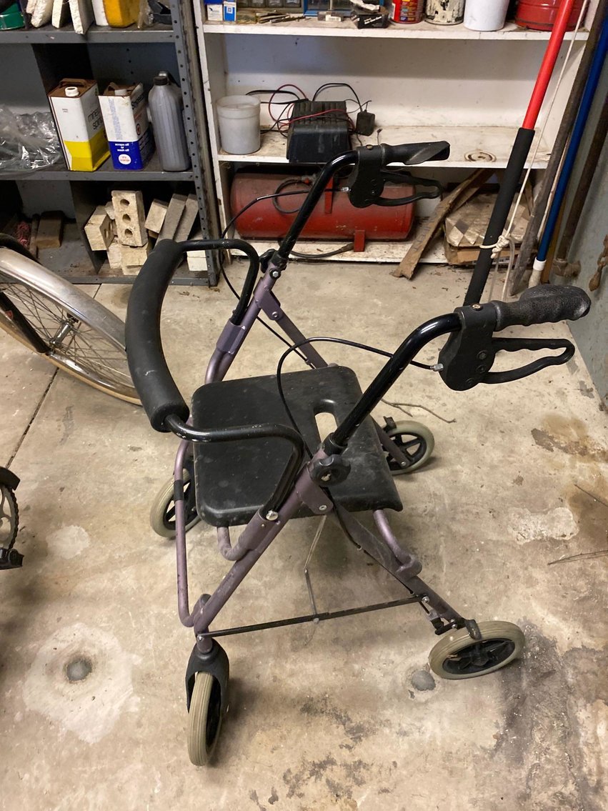 Image for Cut Glass Pieces, Furniture, Home Decor, Tools, Toys, (9) Golf Carts, Outdoor Items