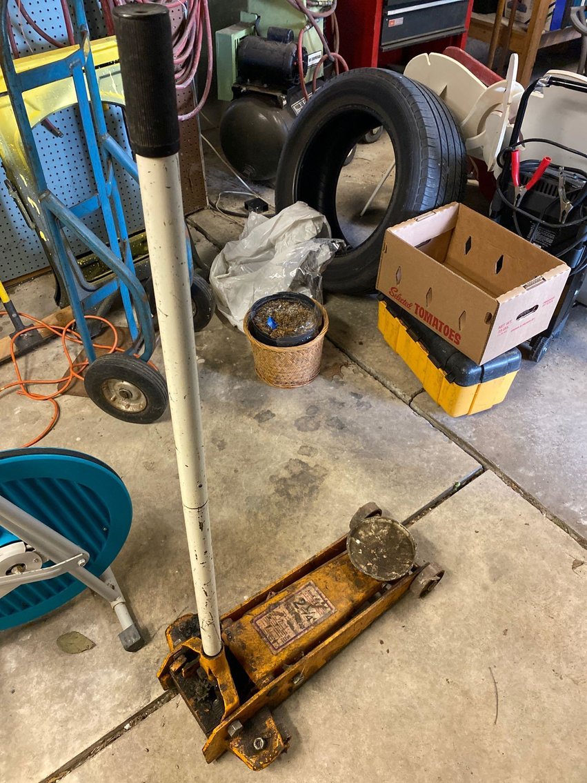 Image for Cut Glass Pieces, Furniture, Home Decor, Tools, Toys, (9) Golf Carts, Outdoor Items