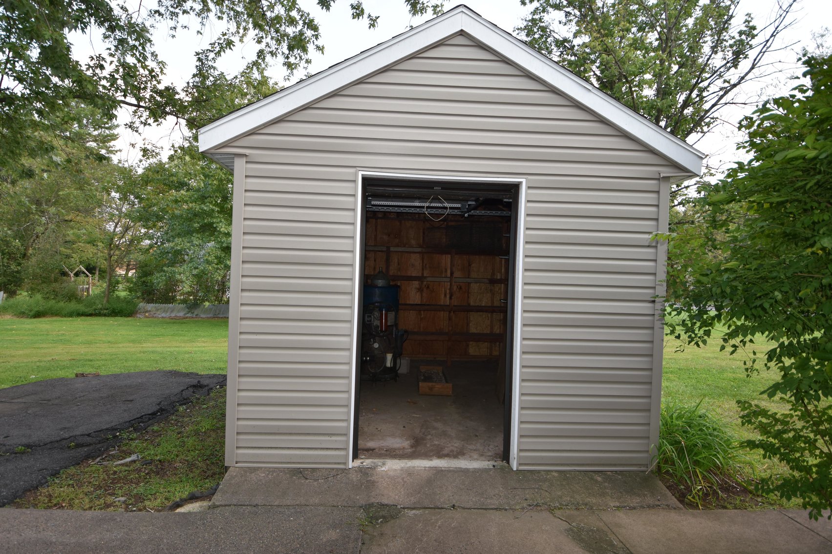 Image for Open House: Commercial Real Estate | Frey Auto Repair Shop | 1669 N. Old Bethlehem Pike, Quakertown PA 18951