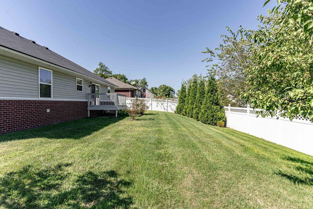 Image for Downsizing Real Estate Auction - 40272