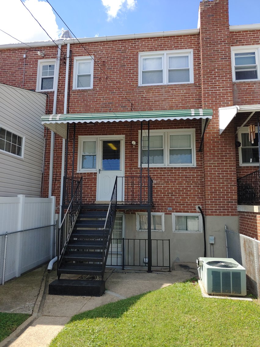 Image for 3 BR, 1.5 BA CENTER UNIT BRICK TOWNHOME