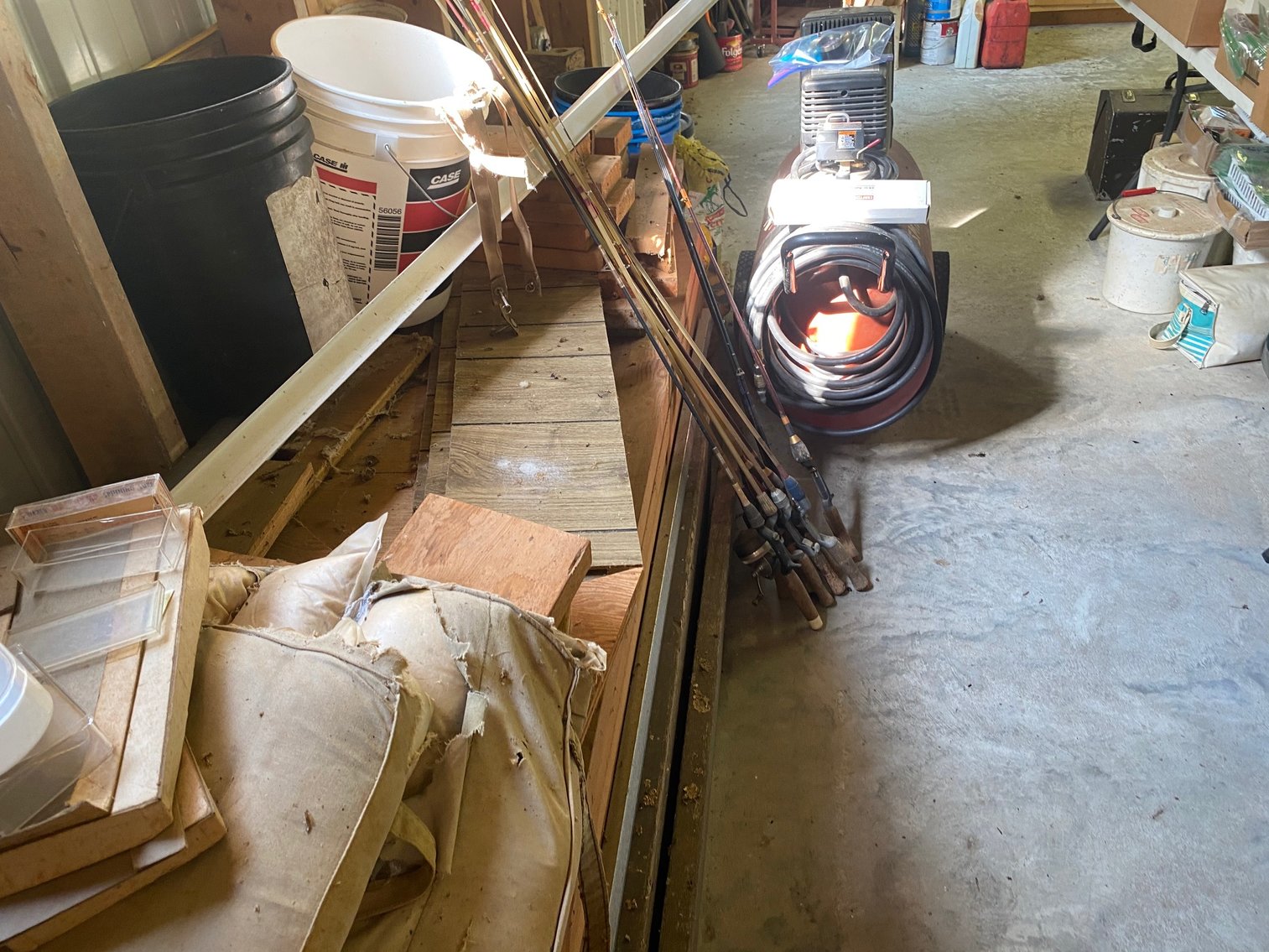 Image for PUBLIC AUCTION - SATURDAY, OCTOBER 2, 10:00 A.M.