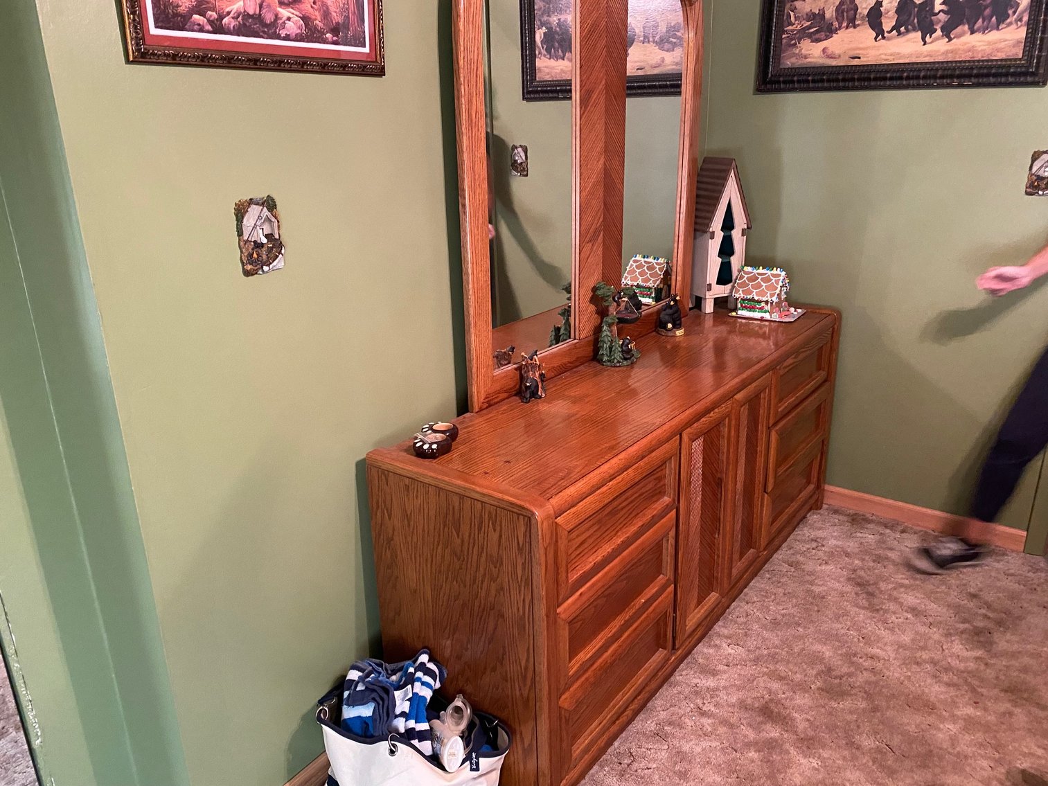 Image for PUBLIC AUCTION -  Monday, oct. 4, 10:00 A.M.