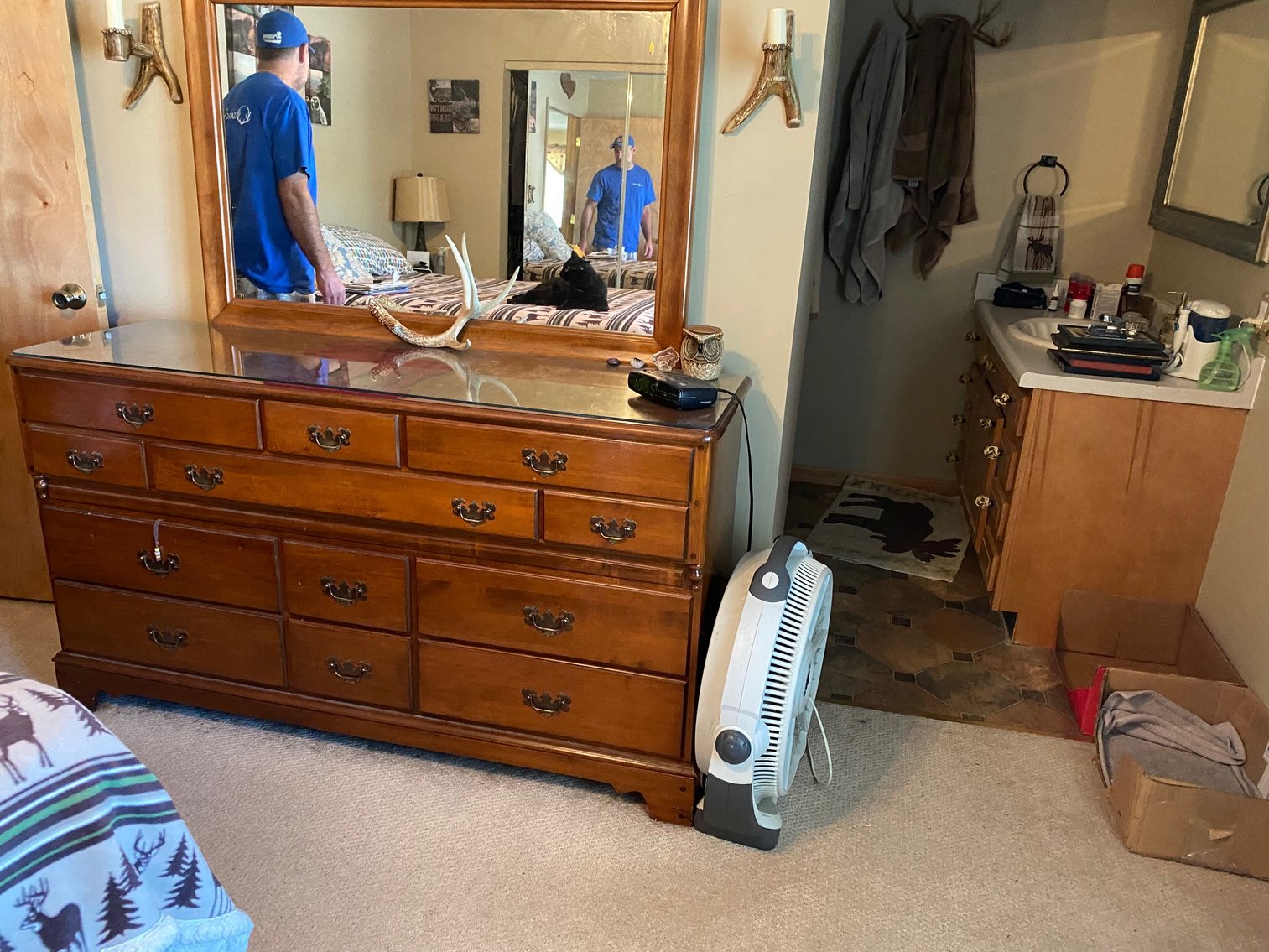 Image for PUBLIC AUCTION -  Monday, oct. 4, 10:00 A.M.