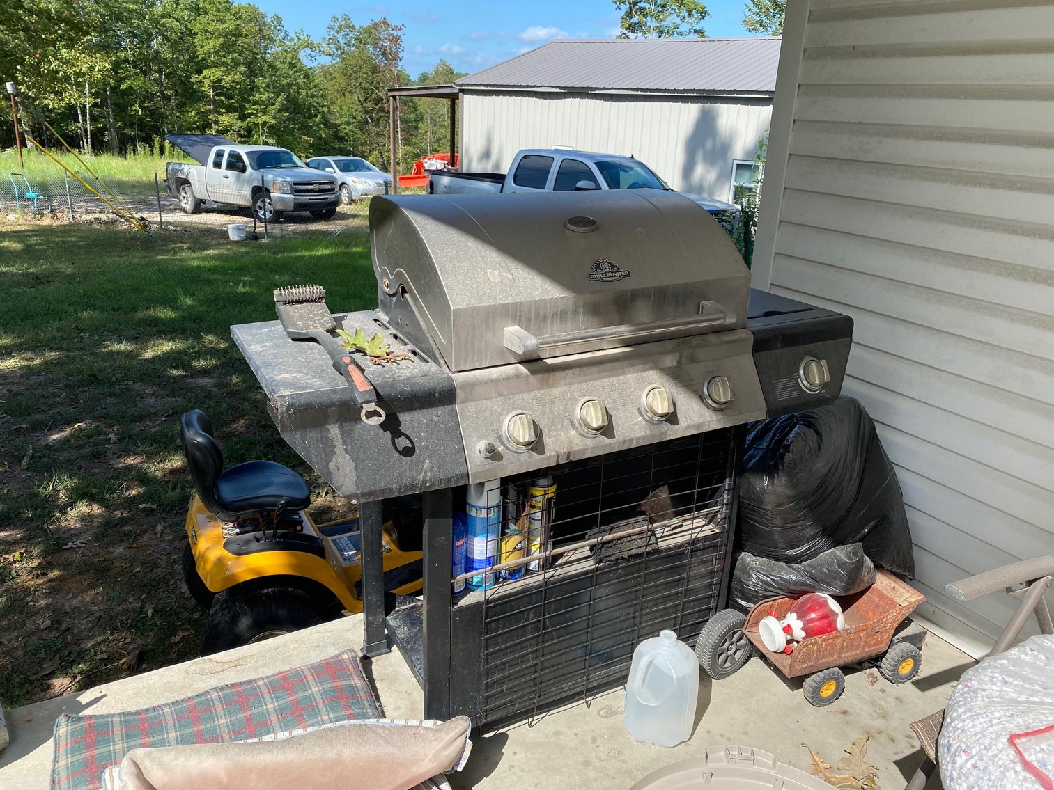 Image for PUBLIC AUCTION -  Monday, oct. 4, 10:00 A.M.