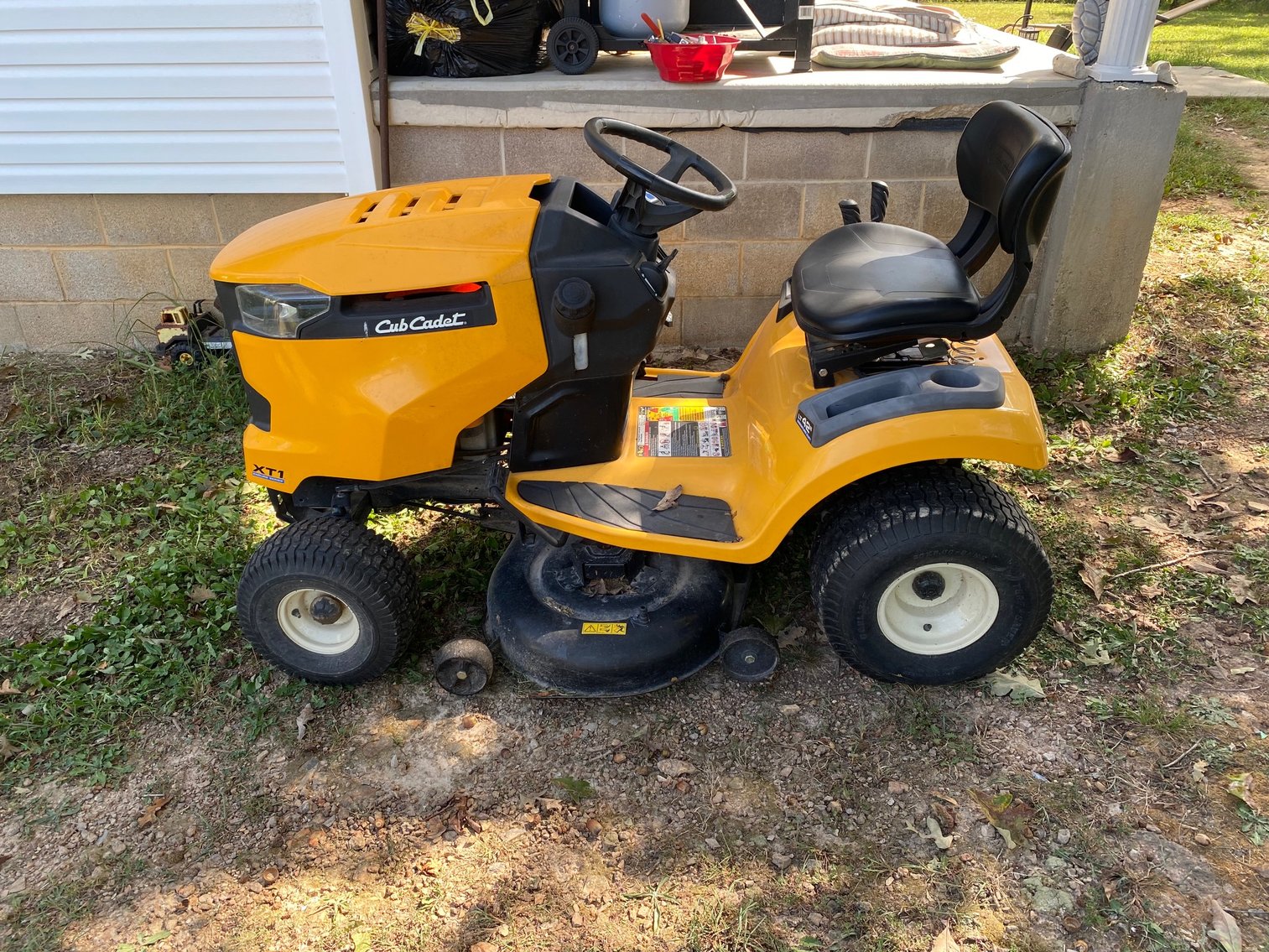 Image for PUBLIC AUCTION -  Monday, oct. 4, 10:00 A.M.