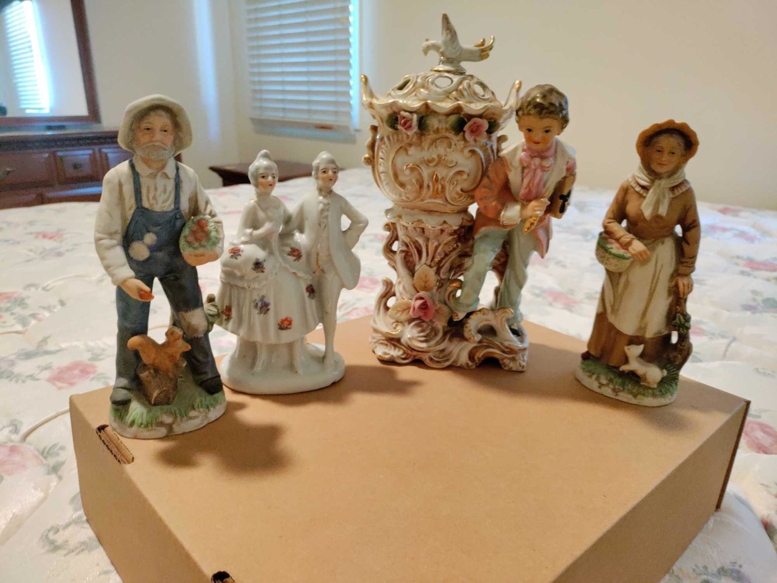 Image for Golf Accessories and Decor, Furniture, Glass, Tools, Jewelry