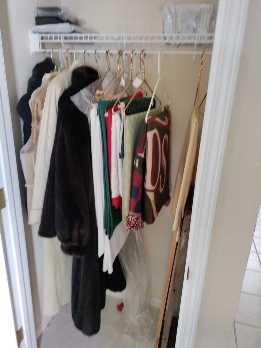 Image for Golf Accessories and Decor, Furniture, Glass, Tools, Jewelry