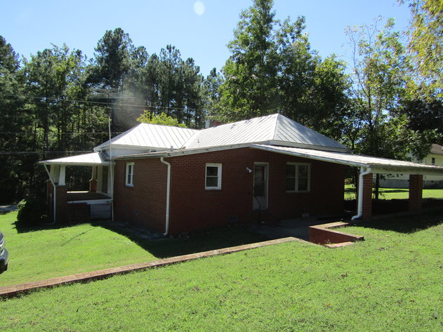 Image for Single Family Home | 1,551 ± SF | 3 BR / 2 BA | 347 2nd Ave, Alberta, VA 23824 | Estate Settlement | Auction