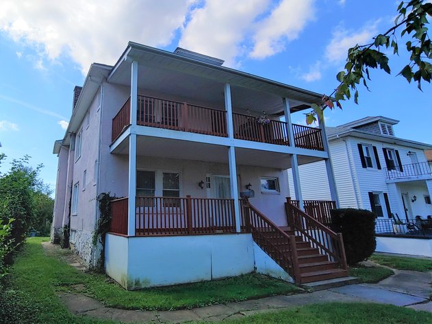 7 BR, 3 BA LARGE 2½ STORY HOME