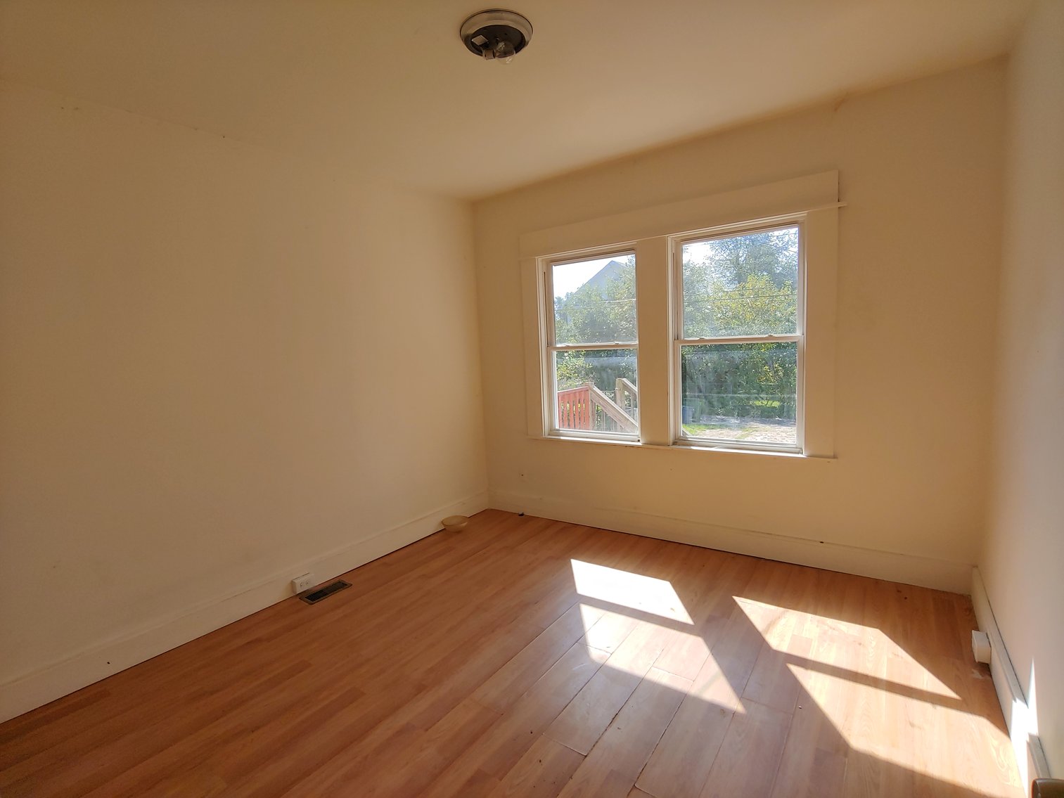 Image for 7 BR, 3 BA LARGE 2½ STORY HOME