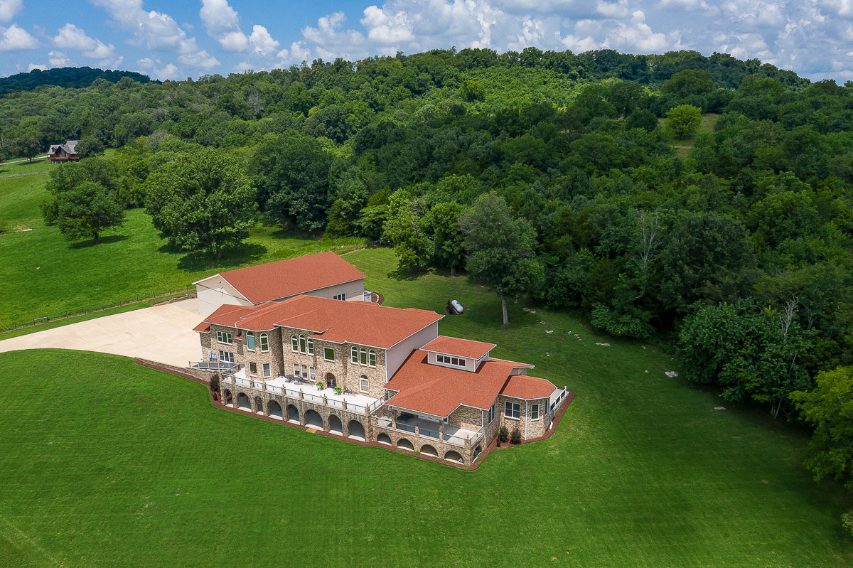 Image for A Fly-In Luxury Estate in Shelbyville, Tennessee