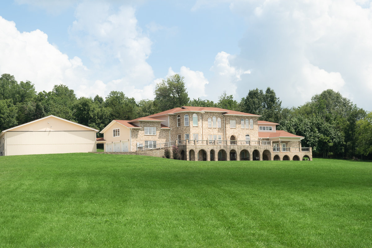 Image for A Fly-In Luxury Estate in Shelbyville, Tennessee