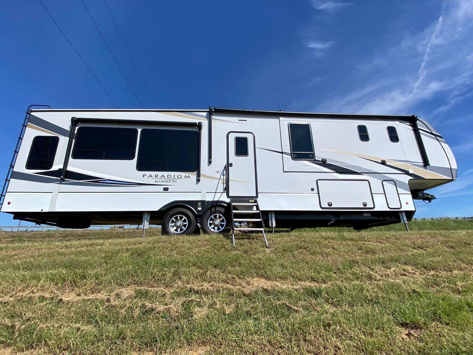 2021 Alliance Paradigm 370 FB Fifth Wheel VIN: 7M5FP4120MB002804 