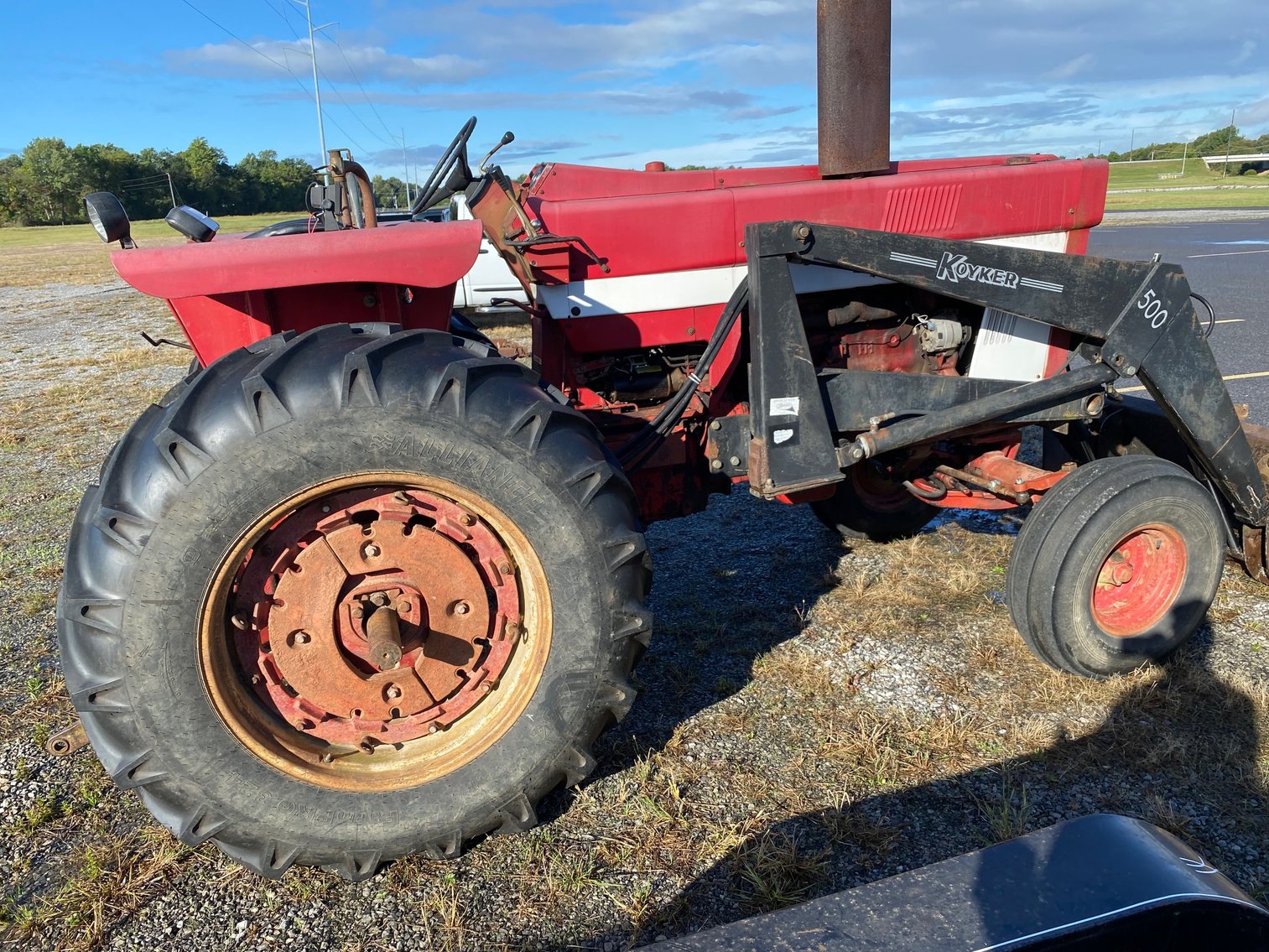International 966 w/ Dual Remotes