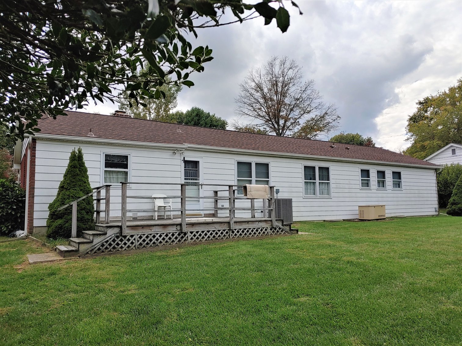 Image for 3 BR, 2 BA STONE & BRICK RANCHER ON 0.25+ ACRES - HUSQVARNA RZ42 ZERO TURN MOWER