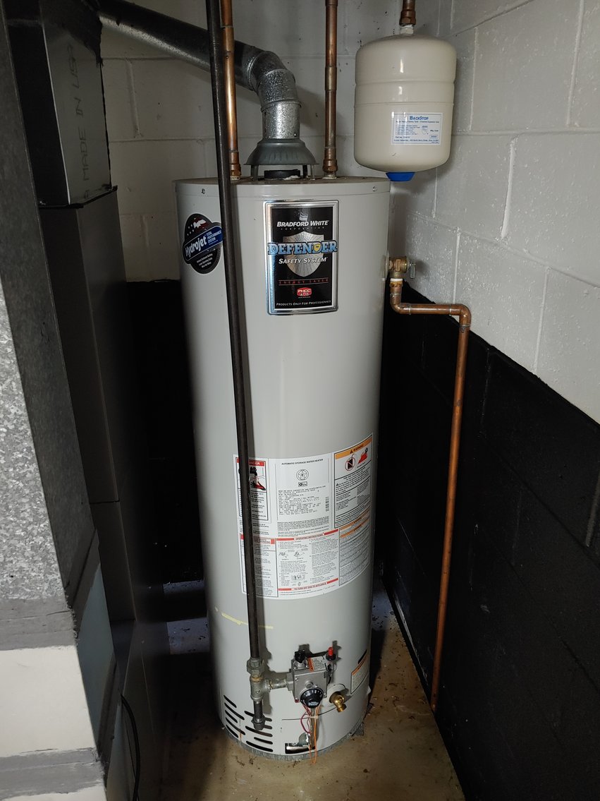 Image for 3 BR, 2 BA STONE & BRICK RANCHER ON 0.25+ ACRES - HUSQVARNA RZ42 ZERO TURN MOWER