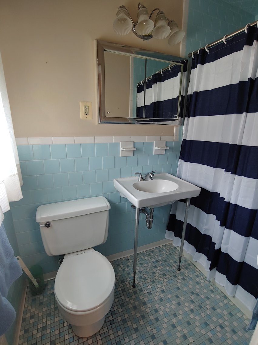 Image for 3 BR, 2 BA STONE & BRICK RANCHER ON 0.25+ ACRES - HUSQVARNA RZ42 ZERO TURN MOWER