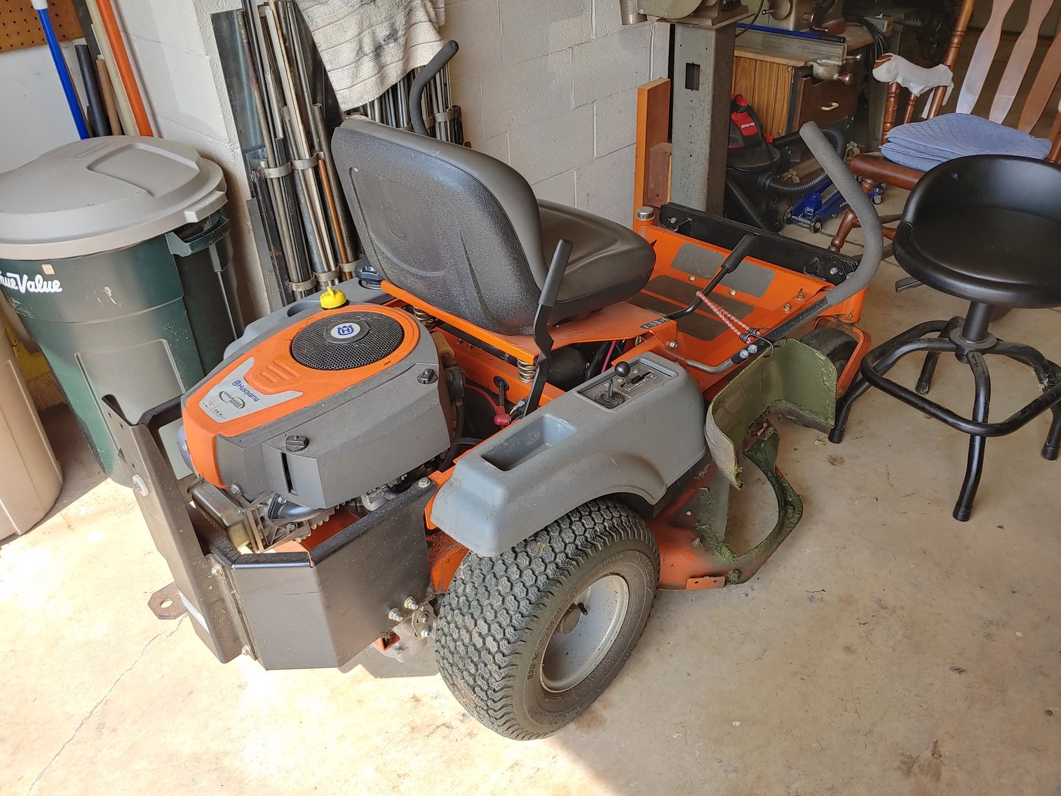 Image for 3 BR, 2 BA STONE & BRICK RANCHER ON 0.25+ ACRES - HUSQVARNA RZ42 ZERO TURN MOWER