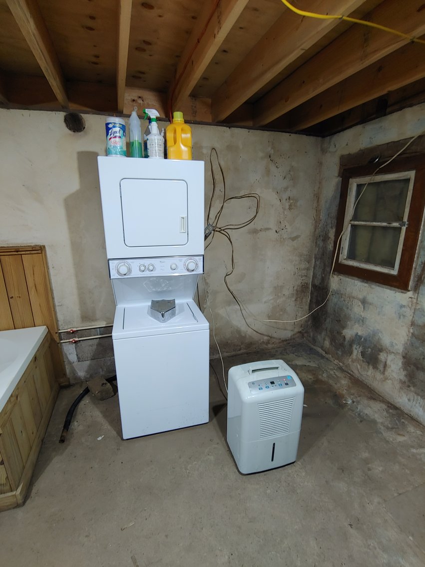 Image for 1 ROOM, 1 BA CABIN AND 2 ROOM LOG CABIN W/ 30’ X 60’ FT BARN/RUN-IN W/ ELECTRIC ON 1.25+/- ACRES