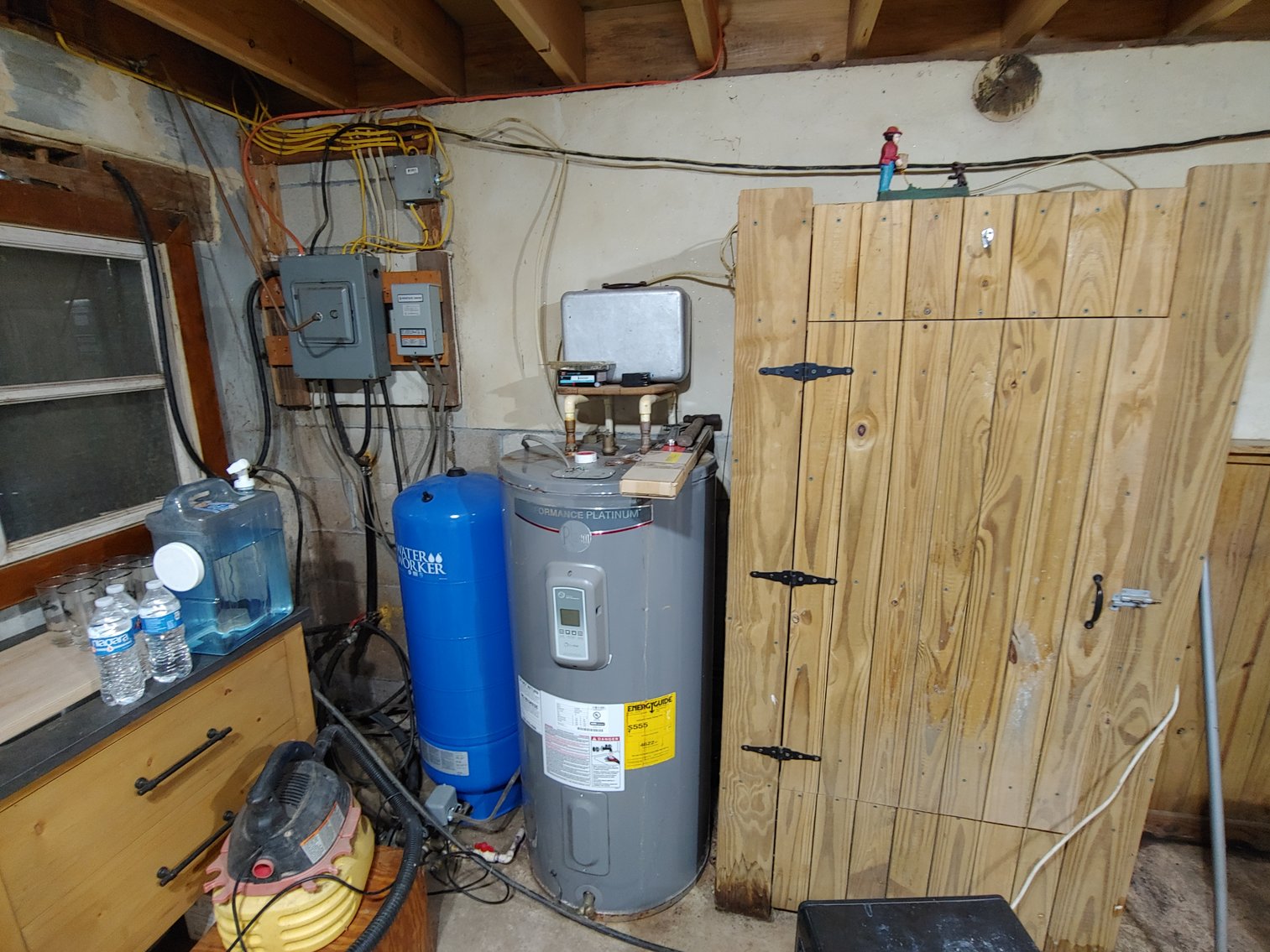 Image for 1 ROOM, 1 BA CABIN AND 2 ROOM LOG CABIN W/ 30’ X 60’ FT BARN/RUN-IN W/ ELECTRIC ON 1.25+/- ACRES