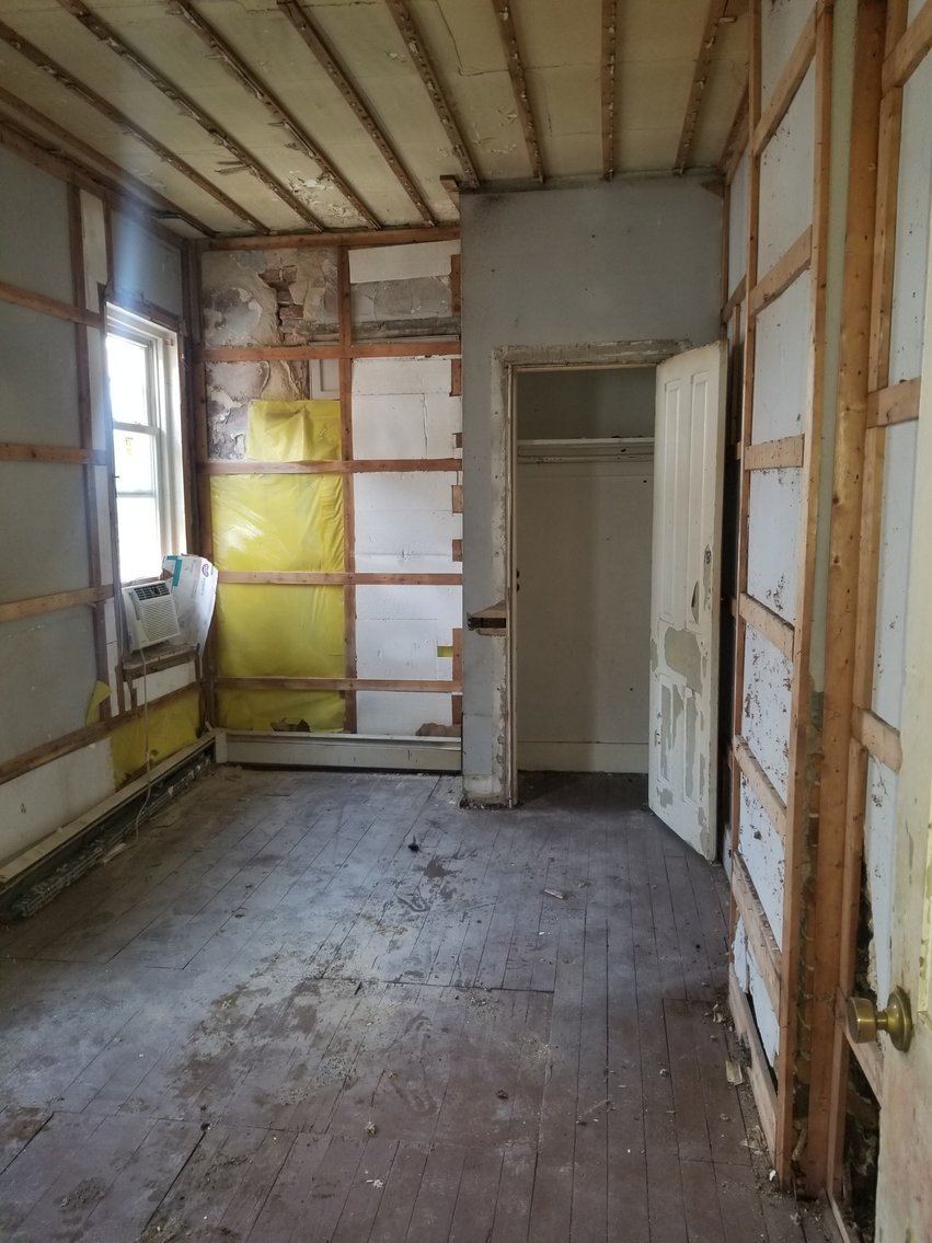 Image for Real Estate Auction - Lebanon City FIXER UPPER