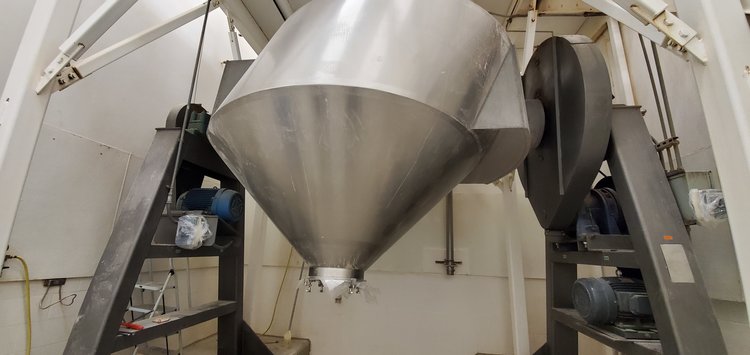 Image for MJK0728 150 Cubic Foot Gemco Slant Cone Blender Stainless Steel