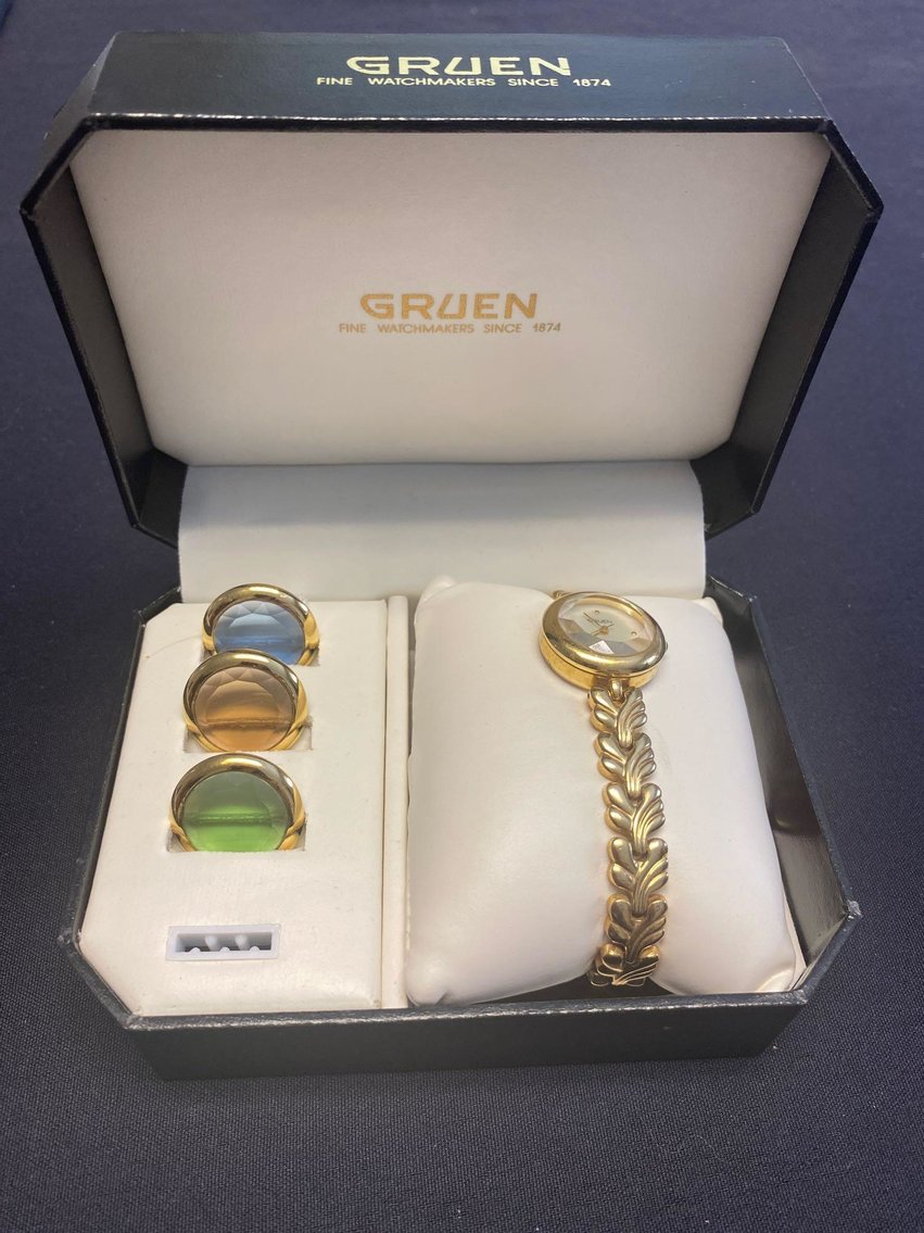 Image for Honda Accord, Jewelry, Fenton, Household, Glass, Crystal - Online Auction