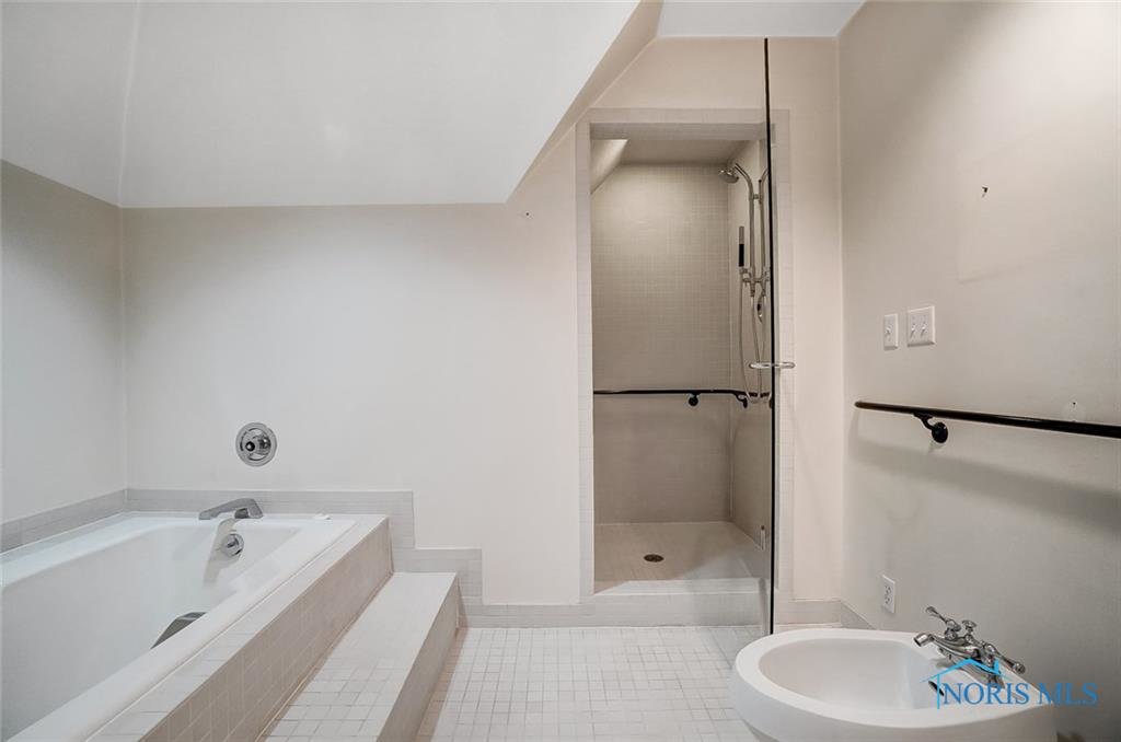 Image for MINIMUM BID AUCTION $399,000! 30003 Morningside Dr