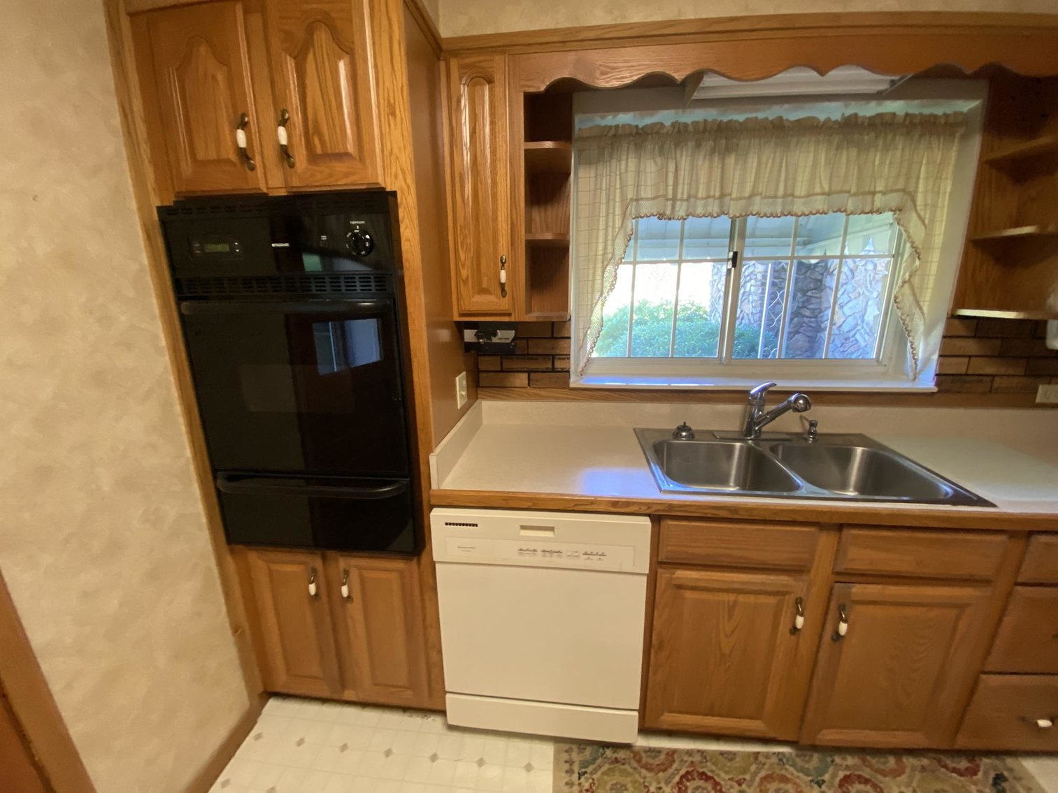 Image for SOLD $104,500 - 3 Bedroom Stone Ranch in Pleasant Valley